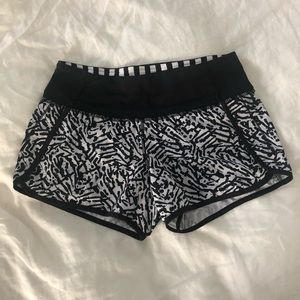 Lululemon Size 4 shorts